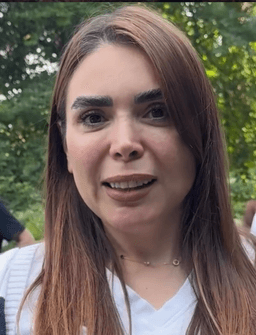 Sara D.